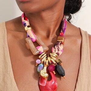Elegant Red and Gold Statement Necklace